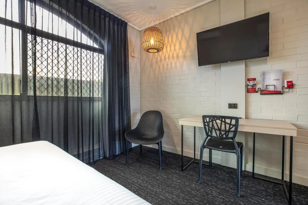 Springwood Hotel 3*,